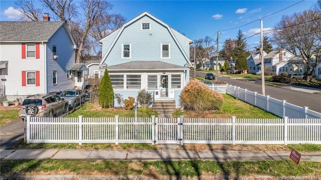 82 Seymour Ave, West Hartford, CT 06119
