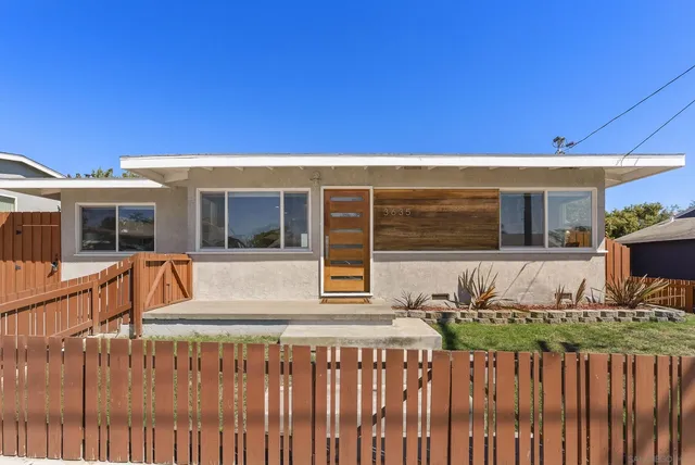 3635 Tomahawk Ln, San Diego, CA 92117