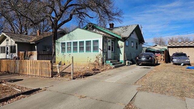 408 3rd Ave S, Greybull, WY 82426