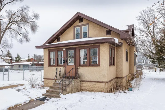 2830 Harvey STREET, La Crosse, WI 54603