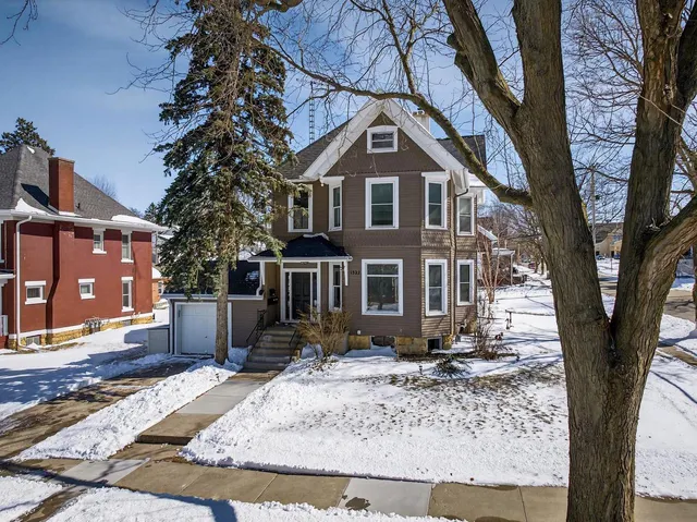1322 17th Avenue, Monroe, WI 53566
