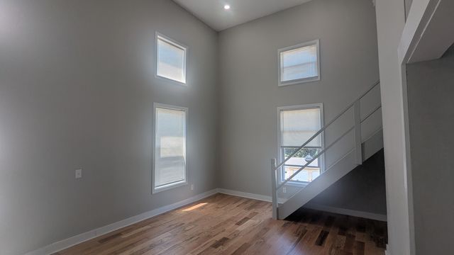 101 Grand Ave #C-D, New Haven, CT 06513