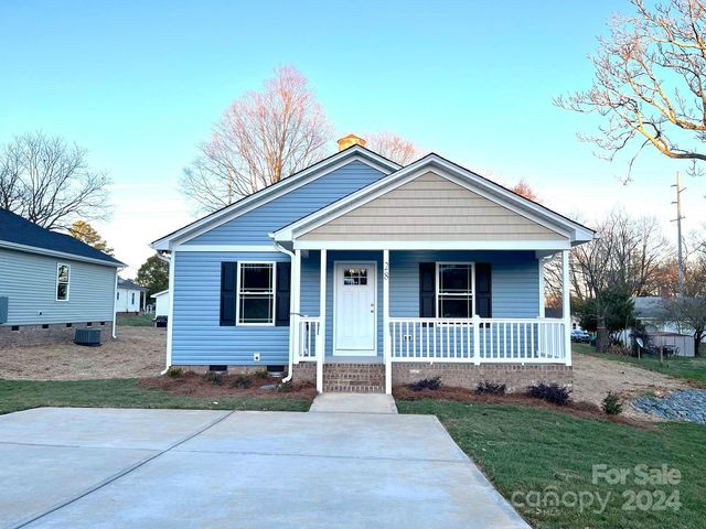 28 2nd St NW, Concord, NC 28027
