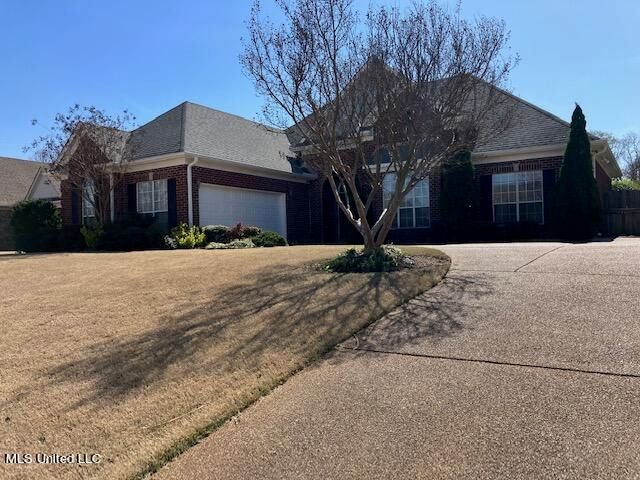 1263 Heritage Dr S, Hernando, MS 38632