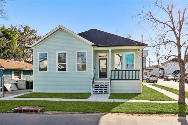 8730 Belfast St, New Orleans, LA 70118