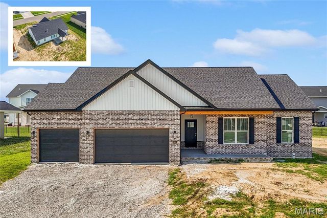 1365 Dove Hollow Ct, Ofallon, IL 62269
