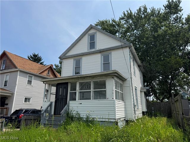 157 Henry St, Akron, OH 44305