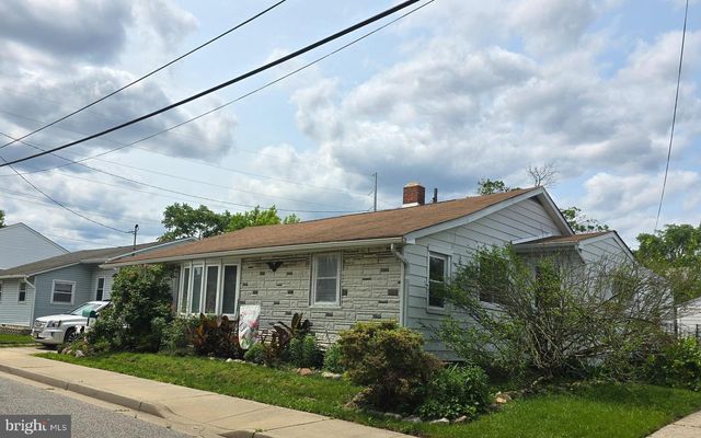 268 Market St, Carneys Pt, NJ 08069