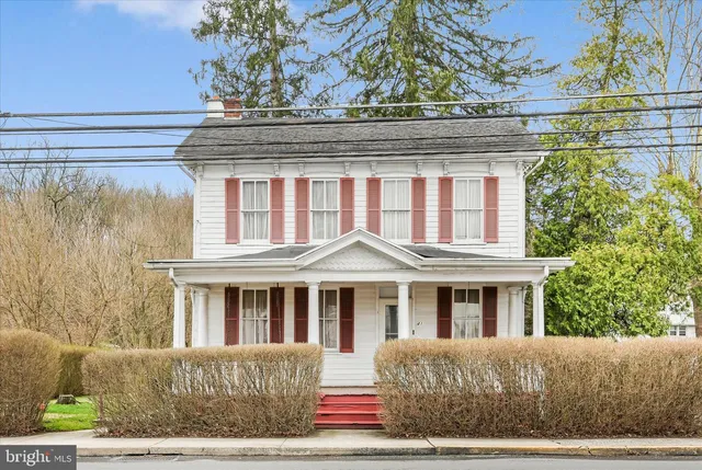 41 N  Tulpehocken St, Pine Grove, PA 17963