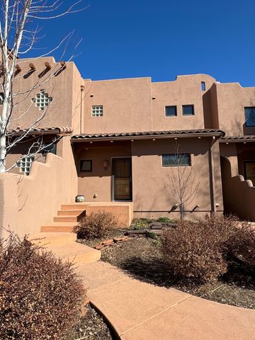 27 Crystal Park Rd, Manitou Springs, CO 80829
