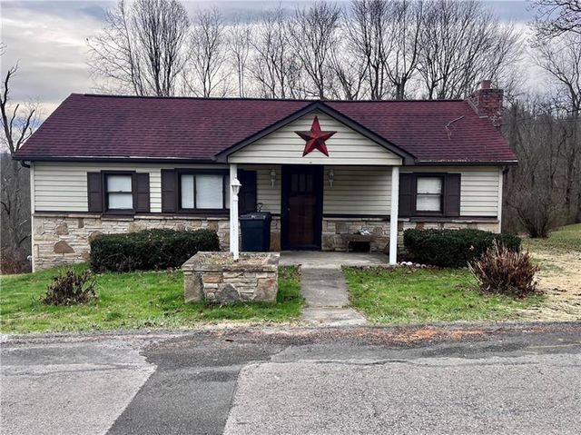535 Dry Hill Rd, Connellsville, PA 15425