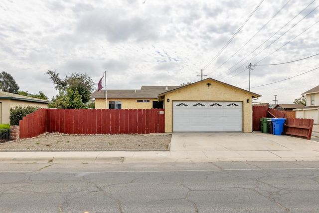 591 Apple Ave, Greenfield, CA 93927