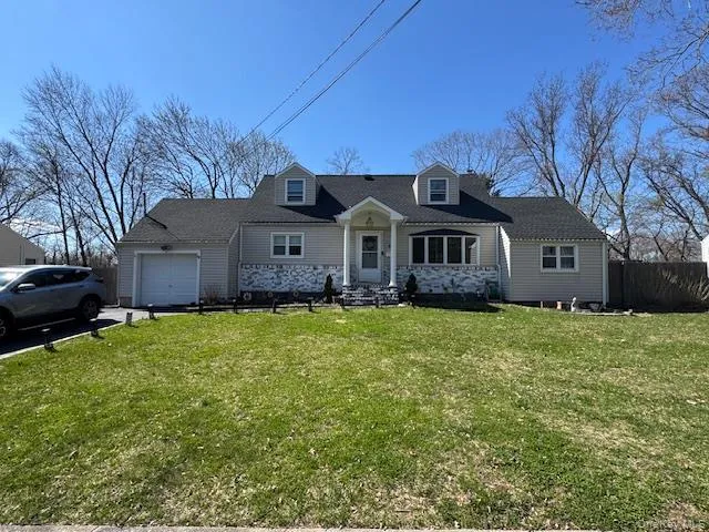 12 Bruce Lane, Kings Park, NY 11754