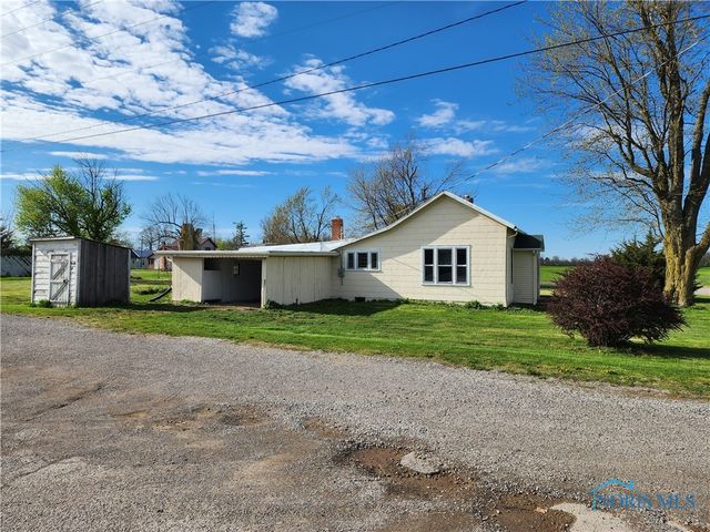 105 N  Anderson Ave, Alvordton, OH 43501