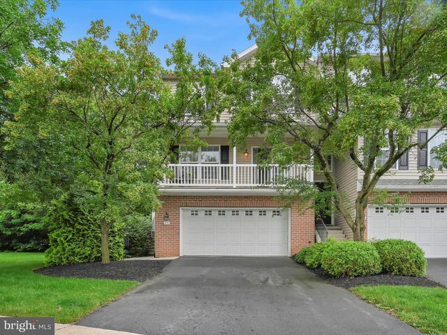 25 Parkside Dr #29, Lebanon, PA 17042