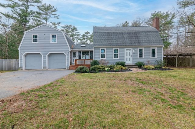 122 S  Meadow Rd, Carver, MA 02330