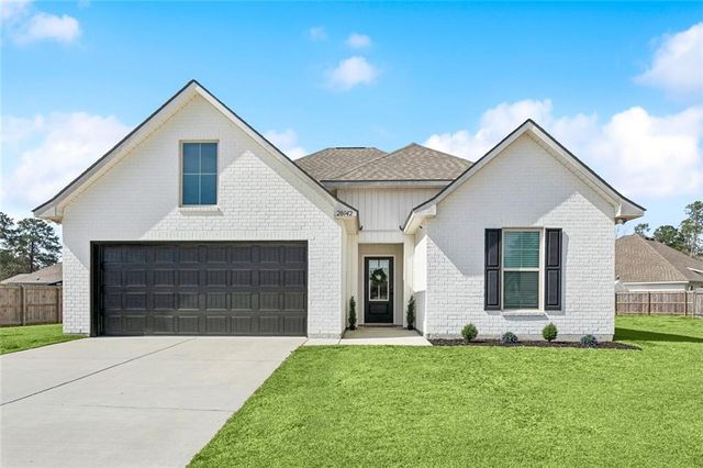 28042 Blue Sky Dr, Ponchatoula, LA 70454