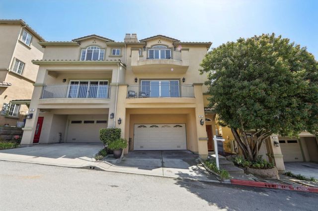811 La Montagne Pl, South San Francisco, CA 94080