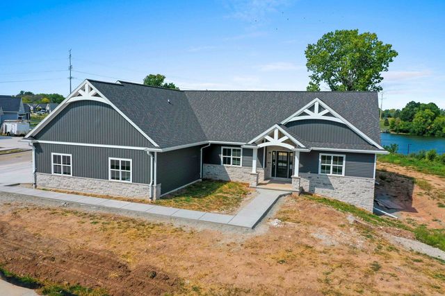 460 Rivers Edge Dr, Kimberly, WI 54136