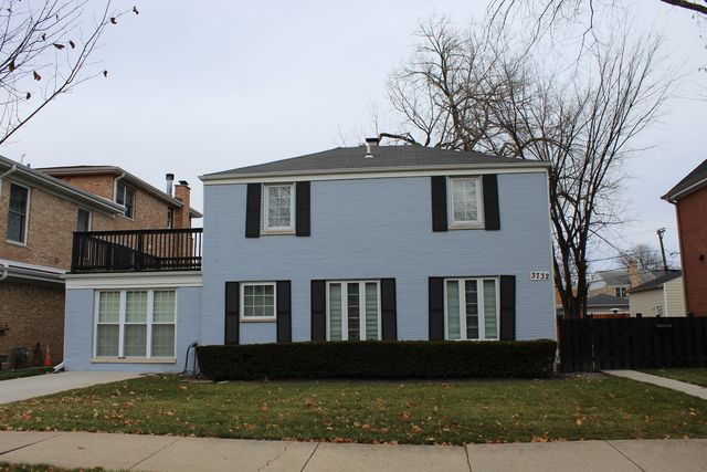 3732 W  Columbia Ave, Lincolnwood, IL 60712