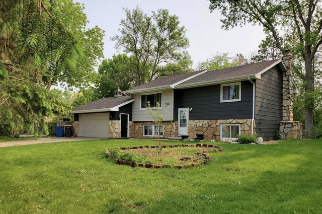 3560 Montmorency St, Vadnais Heights, MN 55110