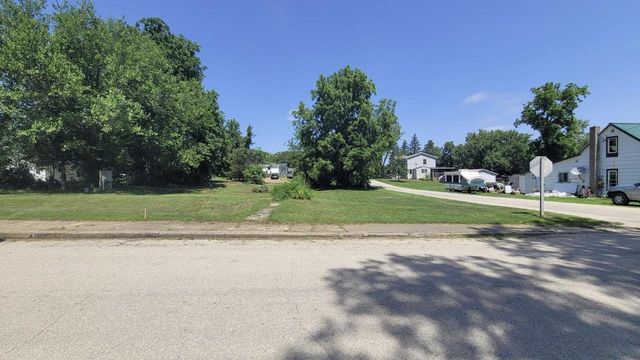 409 Spencer Street, Woodman, WI 53827