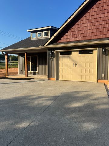 Address Not Disclosed, Taylors, SC 29687