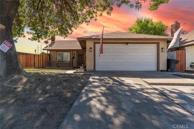 2382 Mountain Woods St, Colton, CA 92324