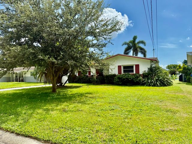 1229 Lazy Lake Rd   W, Dunedin, FL 34698