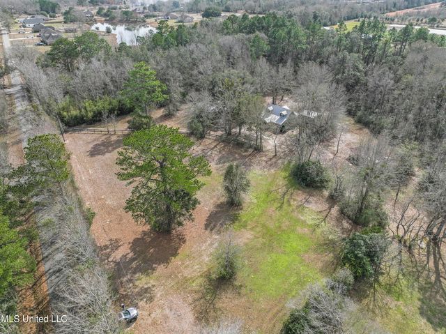 13027 Circle G Ranch Rd, Picayune, MS 39466