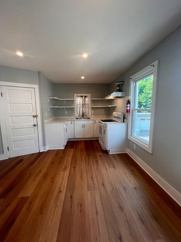 190 Prospect St #1, Bristol, CT 06010
