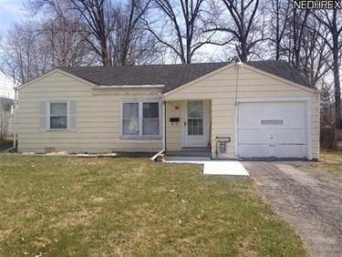 61 S  Bon Air Ave, Youngstown, OH 44509