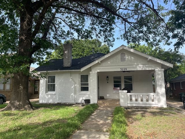 3229 Rogers Ave, Fort Worth, TX 76109