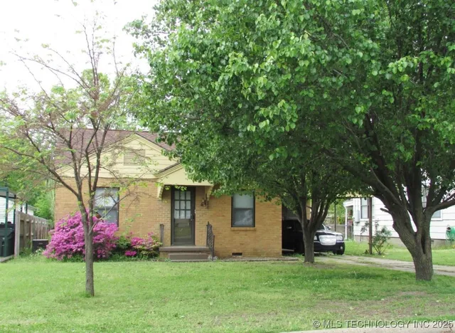 2219 Elmira St, Muskogee, OK 74403