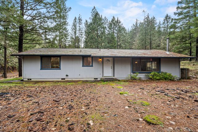 415 Colin Rd, Grants Pass, OR 97527