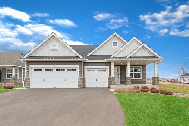 1905 Arbor Ln, Carver, MN 55315