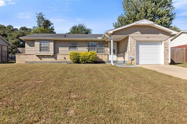1521 McDonald Dr, Midwest City, OK 73130