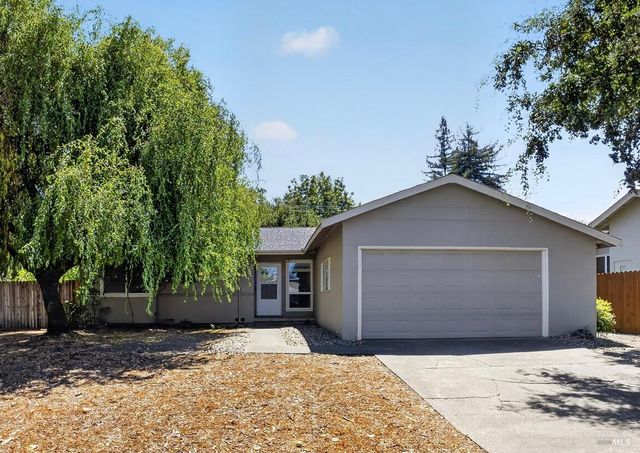 127 Kerns Court, Napa, CA 94558