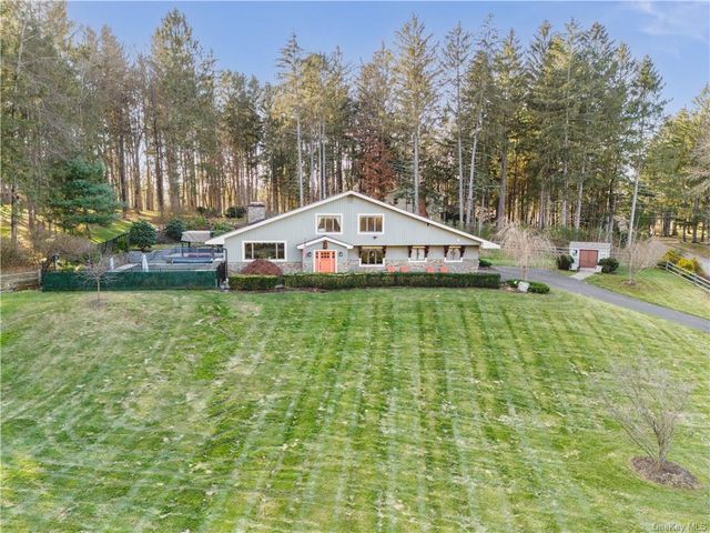 3 Genung Court, Hopewell junction, NY 12533
