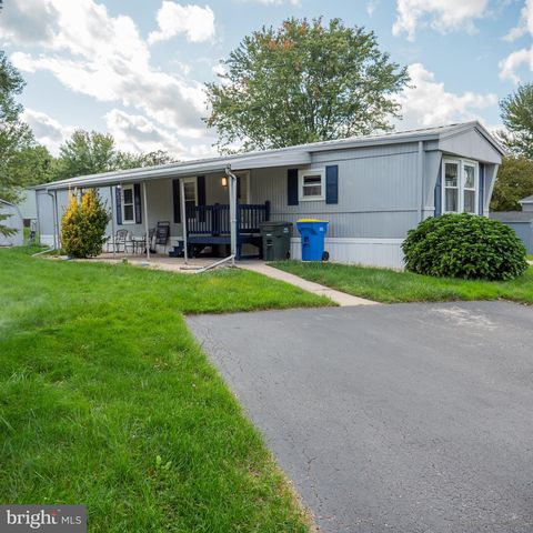 4207 Leah Ave, Dover, PA 17315