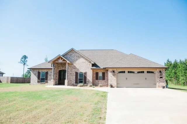 189 Frye Cir, Caledonia, MS 39740