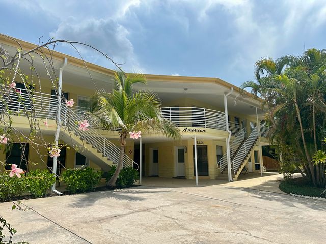 145 10th Ave  N #1, Saint Petersburg, FL 33701