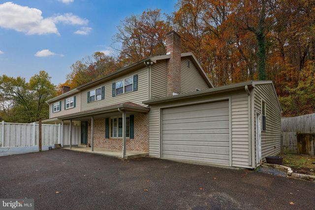 1203 Pennsy Rd, Pequea, PA 17565