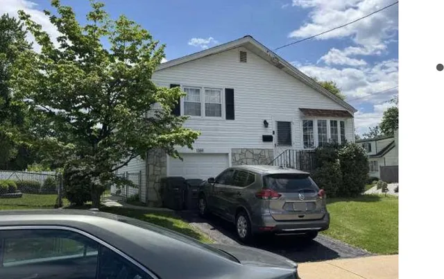 1555 Osbourne Ave, Roslyn, PA 19001