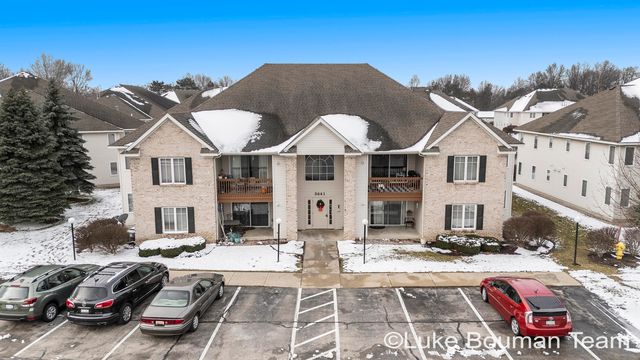 3041 E  Crystal Waters Dr #2, Holland, MI 49424