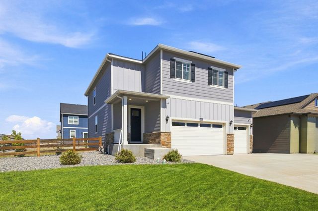 45801 Silverdrop Ave, Bennett, CO 80102