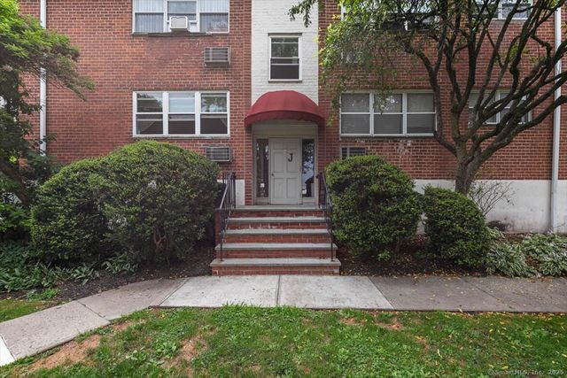 11 Bedford Avenue APT J2, Norwalk, CT 06850