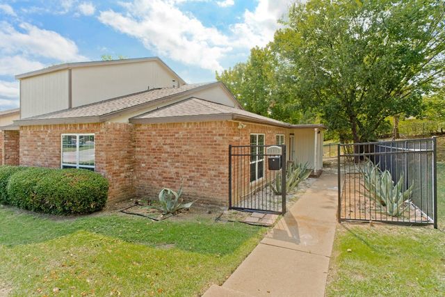 8831 N  Normandale St, Fort Worth, TX 76116