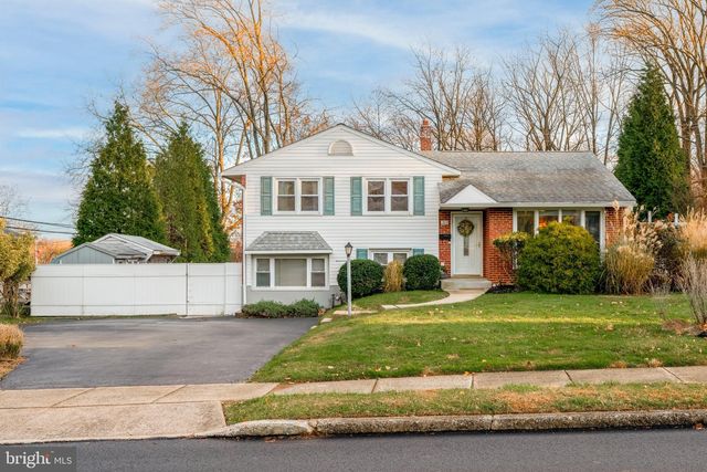 203 Lovell Ave, Broomall, PA 19008