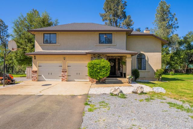 17072 China Gulch Dr, Anderson, CA 96007